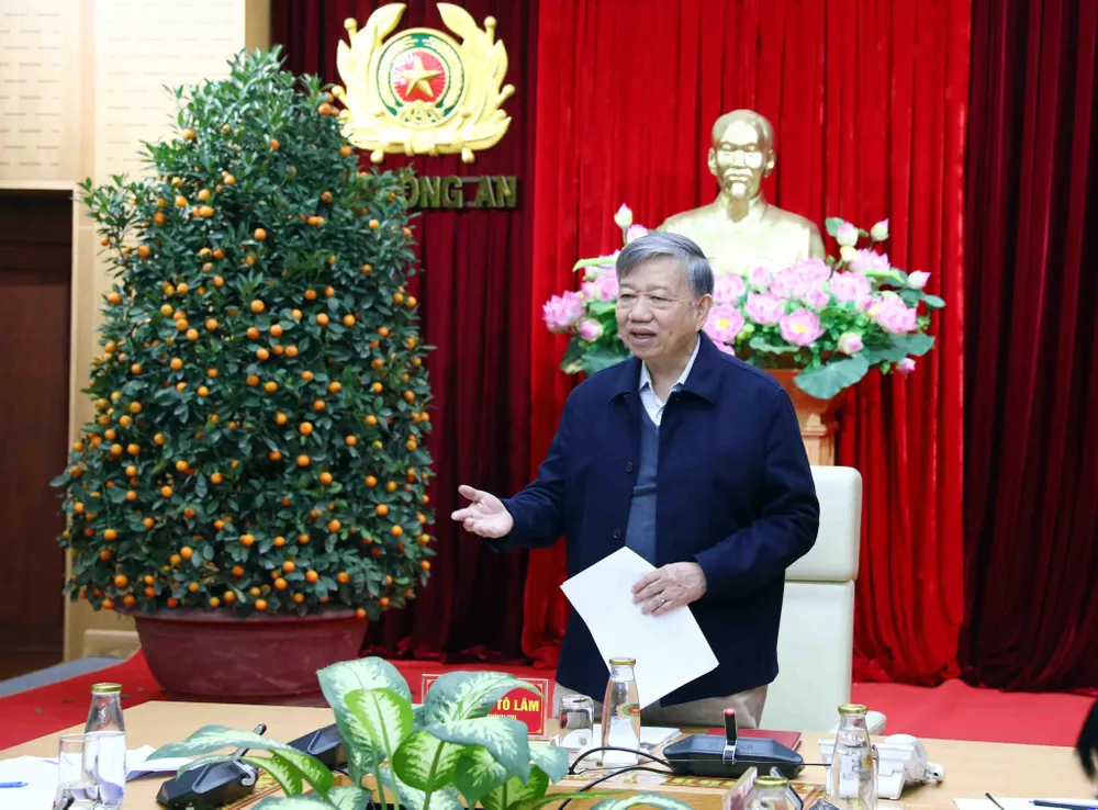 Cần sớm thống nhất quan điểm cắt giảm “chứng thực, chứng nhận” nhiều loại giấy tờ trong thủ tục hành chính ảnh 1