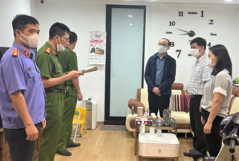 Bắt Chủ tịch Công ty cổ phần đầu tư phát triển nhà và xây dựng Tây Hồ ảnh 1