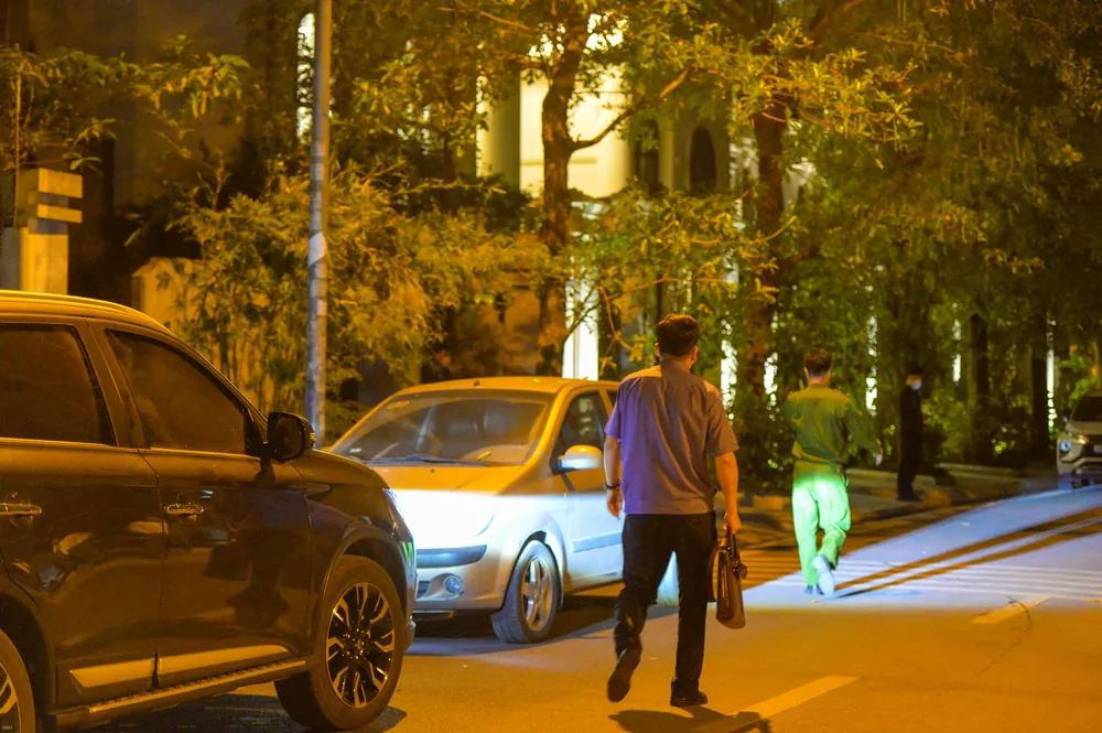 Khám xét 21 địa điểm là chỗ ở, nơi làm việc của ông Trịnh Văn Quyết ảnh 5