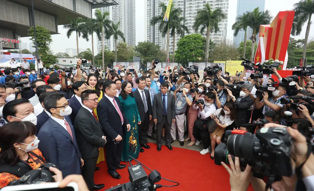 Báo chí Việt Nam đoàn kết, chuyên nghiệp, hiện đại và nhân văn ảnh 1