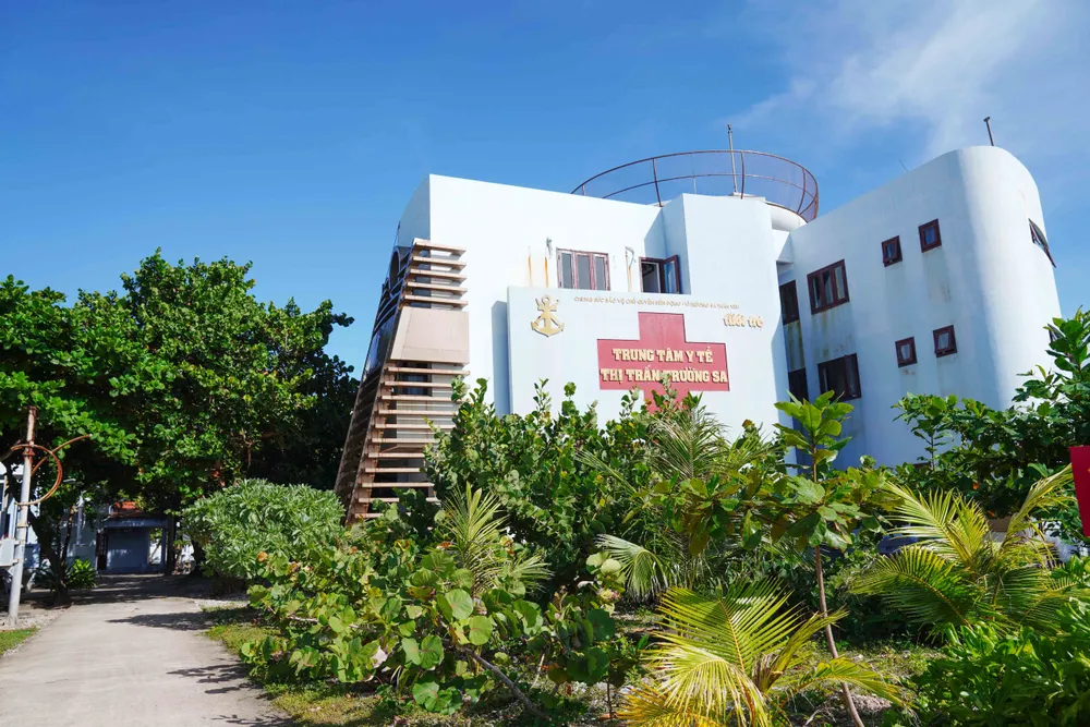 Diện mạo huyện đảo Trường Sa đổi mới từng ngày ảnh 2