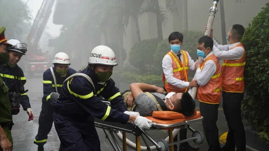 Diễn tập chữa cháy, cứu nạn cứu hộ bảo đảm an toàn cho SEA Games 31 ảnh 3