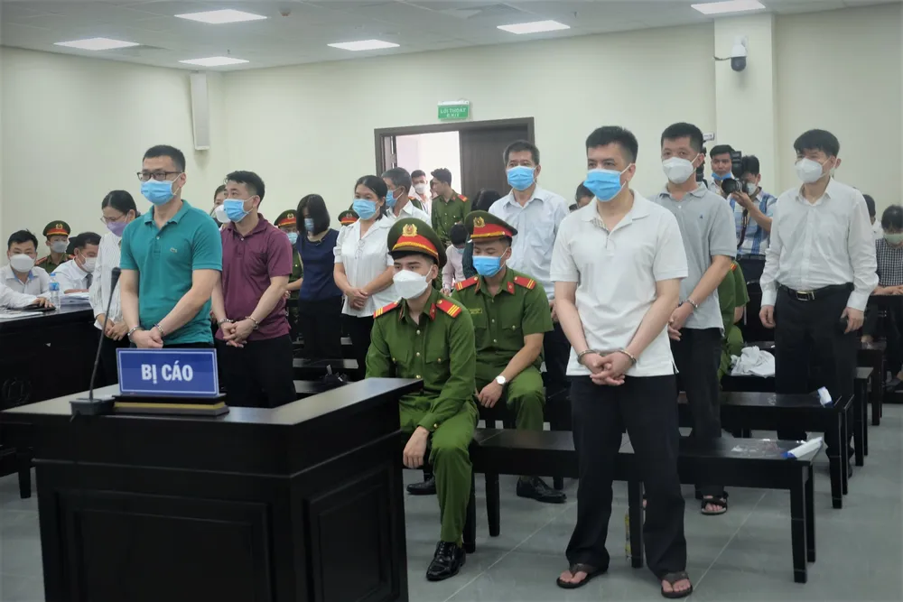 Vụ buôn bán thuốc giả Heath 2000 Canada: Làm giả hợp đồng mua bán để nhập thuốc về Việt Nam ảnh 1