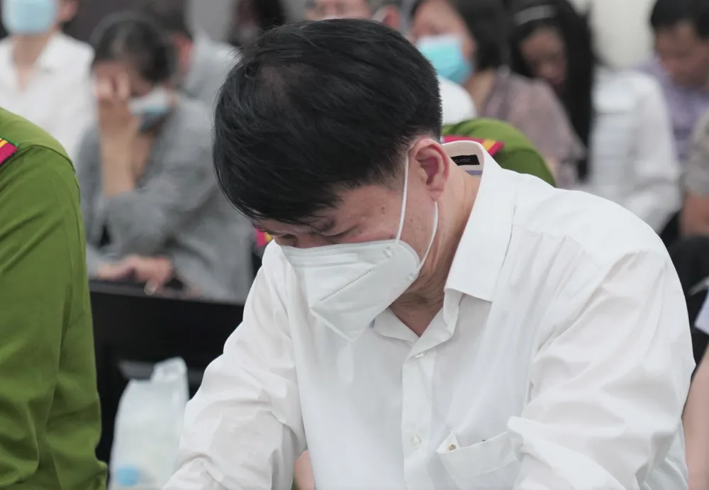 Vụ buôn bán thuốc giả Heath 2000 Canada: Cựu Thứ trưởng Bộ Y tế Trương Quốc Cường thừa nhận thiếu sót ảnh 2