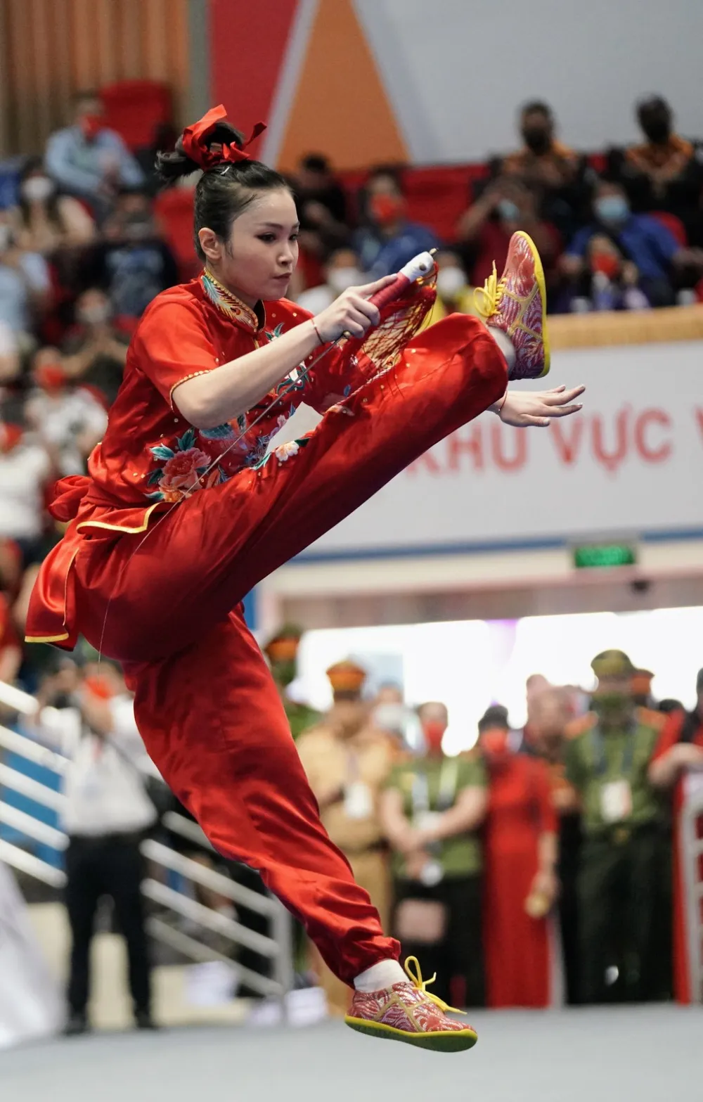 VĐV Wushu Việt Nam “bay” trên chiến thắng ảnh 1