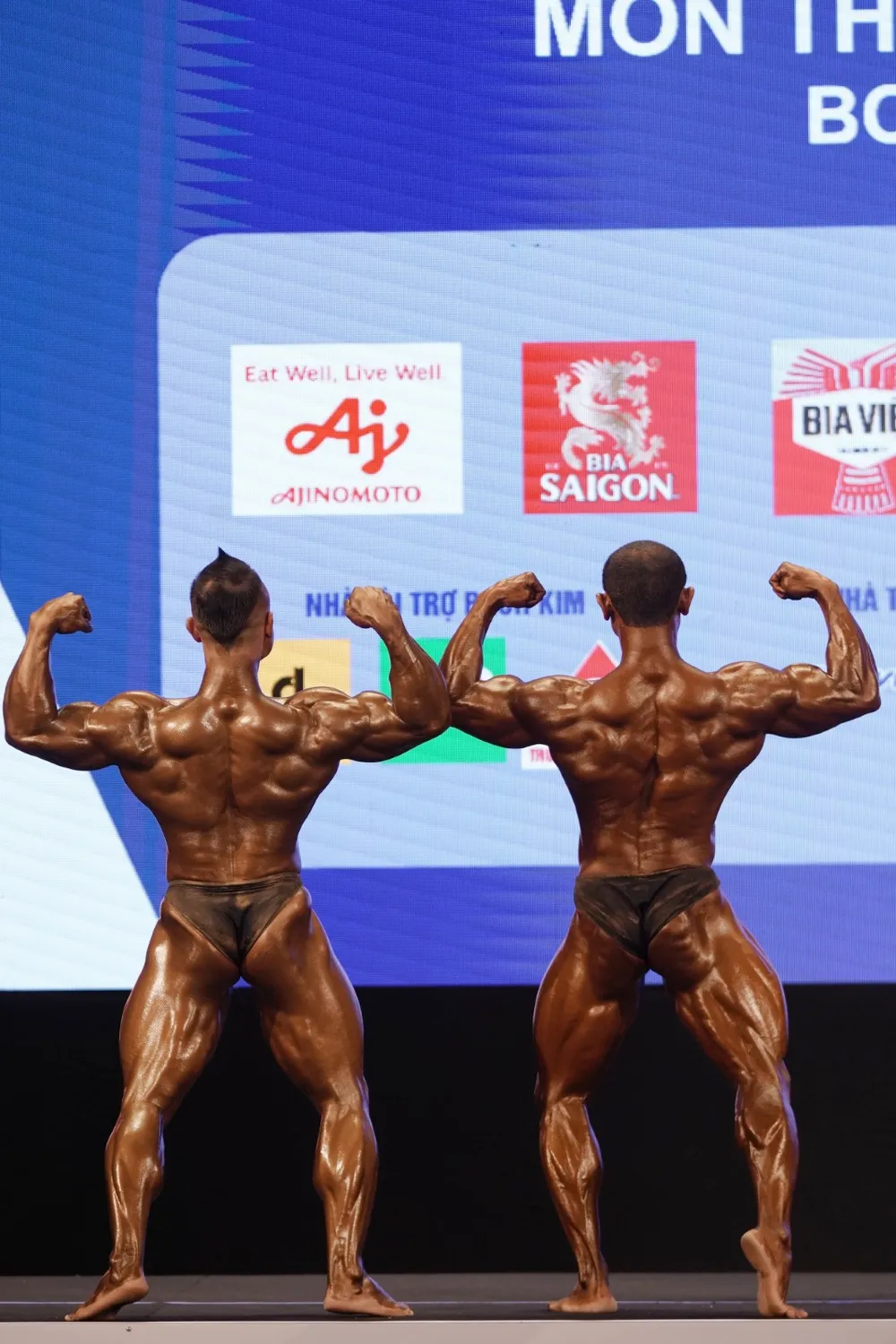 Thân hình cuồn cuộn của lực sĩ Trần Hoàng Duy Thuận vừa giành huy chương vàng ảnh 8