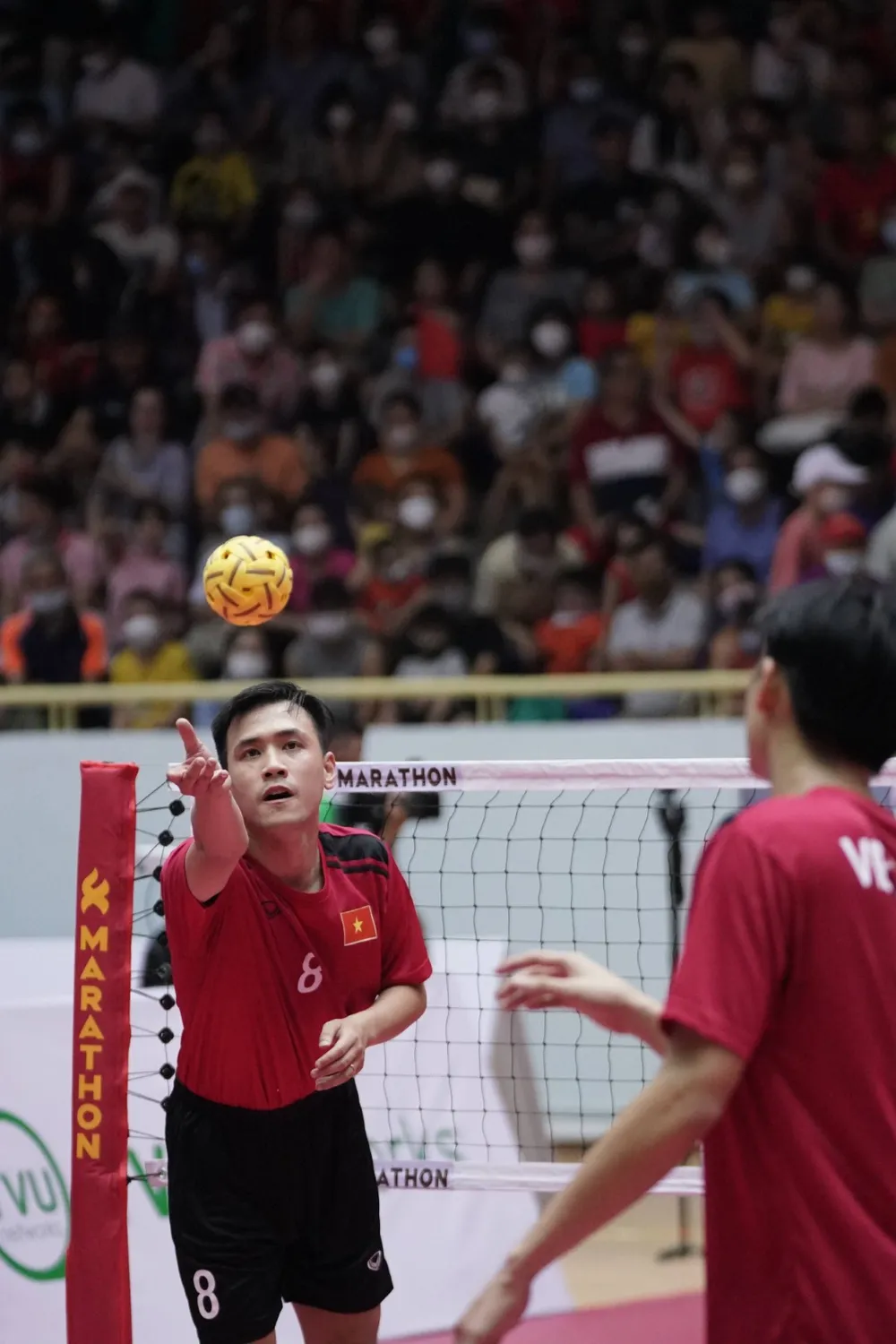 Nhưng pha đá cầu quá đầu ấn tượng của môn Cầu mây ảnh 3