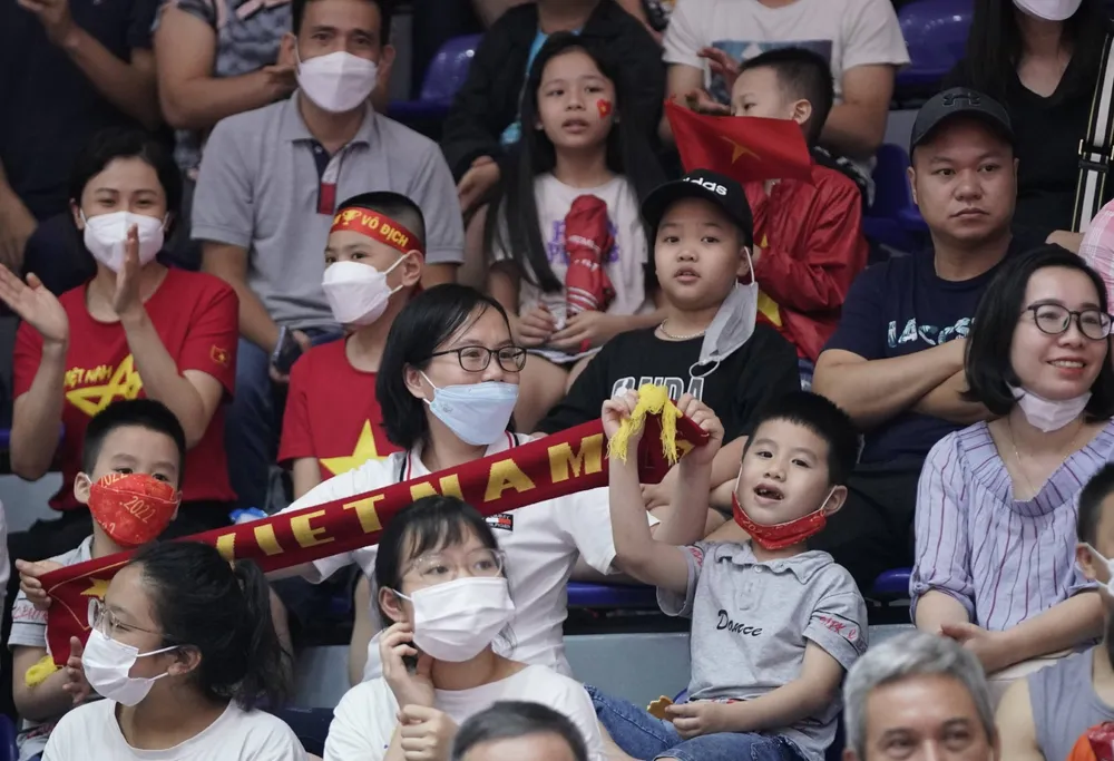 Nhưng pha đá cầu quá đầu ấn tượng của môn Cầu mây ảnh 17