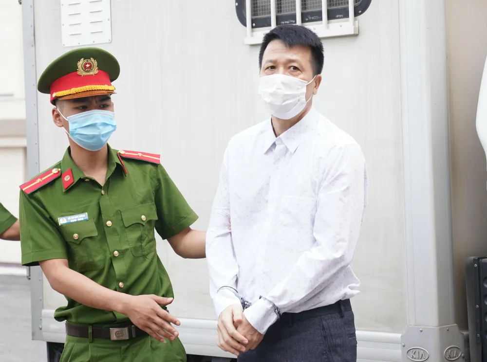 Xét xử 17 bị cáo tại Tổng Công ty Máy động lực và Máy nông nghiệp Việt Nam ảnh 3