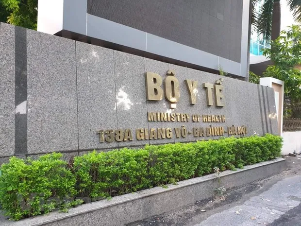 Bắt ông Nguyễn Huỳnh, Phó trưởng Phòng Quản lý giá thuộc Bộ Y tế ảnh 1