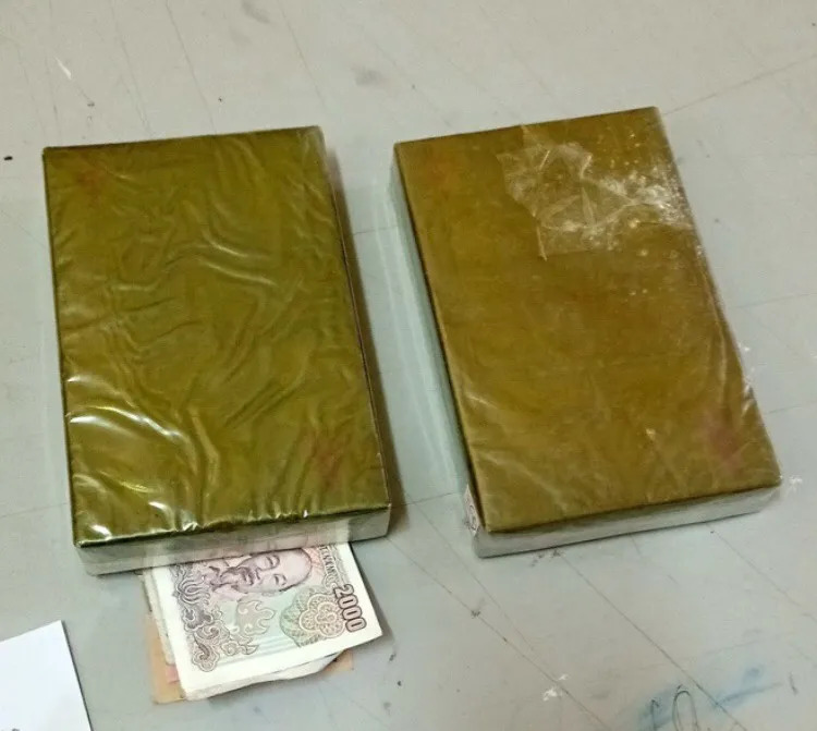 Bắt đối tượng vận chuyển 2 bánh heroin ảnh 2