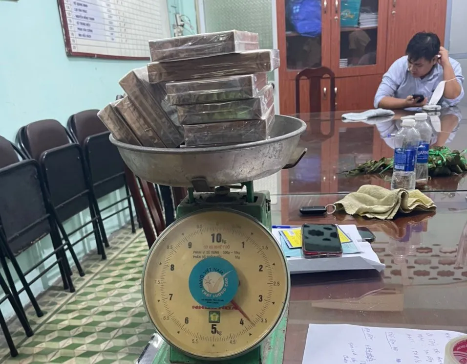 Triệt phá đường dây mua bán, vận chuyển ma túy xuyên quốc gia bằng đường thuỷ ảnh 1