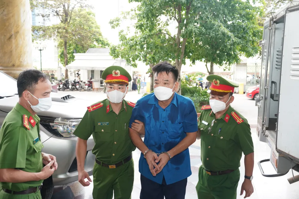 Cựu Chủ tịch UBND TP Hà Nội Nguyễn Đức Chung ra tòa phúc thẩm kêu oan ảnh 2