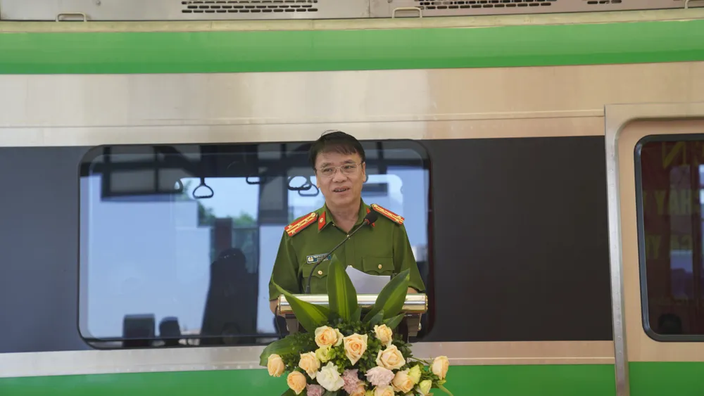 Giả định nhóm người vận chuyển xăng dầu, cồn gây cháy tại nhà ga Yên Nghĩa ảnh 4