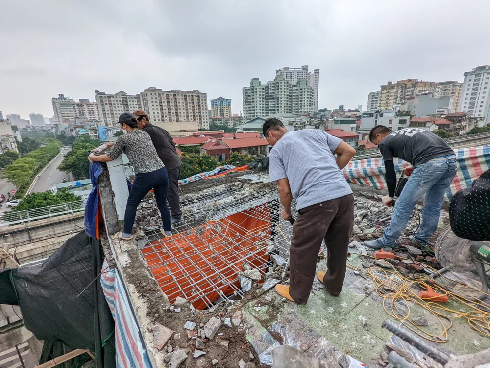 Hà Nội cưỡng chế công trình xây dựng vi phạm di tích quốc gia ảnh 10