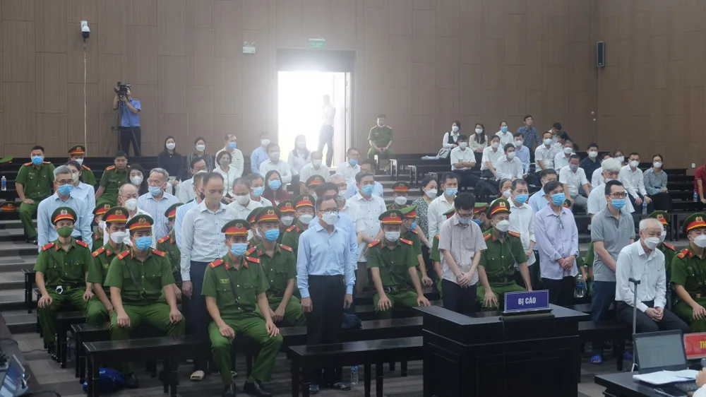 Bị cáo Nguyễn Đại Dương phủ nhận câu kết với bố vợ để “thâu tóm” đất vàng ở Bình Dương ảnh 1