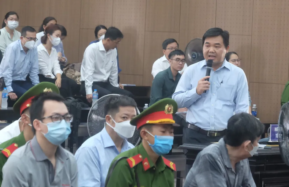 Viện Kiểm sát bác bỏ nhiều quan điểm bào chữa của luật sư trong vụ “bán rẻ” đất vàng ở Bình Dương ảnh 3