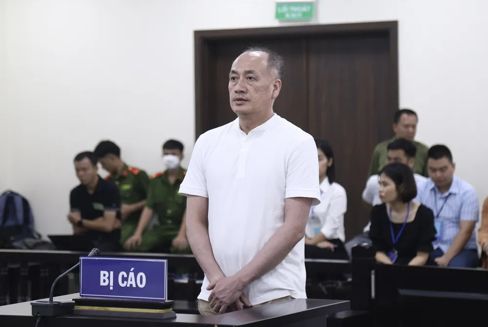 Đề nghị phạt cựu cán bộ C03 Bộ Công an 9-10 năm tù ảnh 1