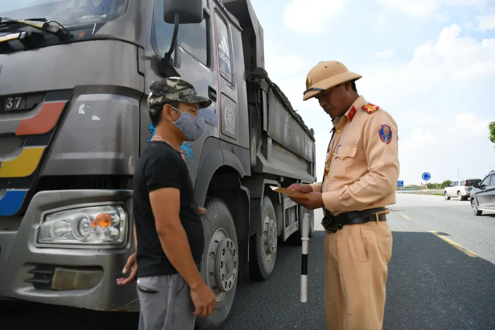 Gần 800.000 phương tiện vi phạm trong 3 tháng thực hiện cao điểm ảnh 1