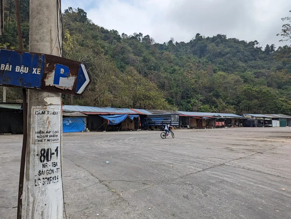 Khu vực chợ cạnh cửa khẩu Tân Thanh im ắng dịp cuối năm