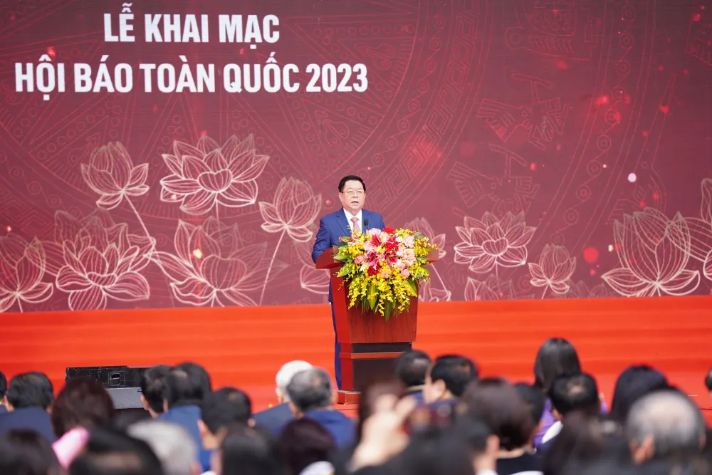 Đồng chí Nguyễn Trọng Nghĩa phát biểu khai mạc Hội Báo. Ảnh: ĐỖ TRUNG