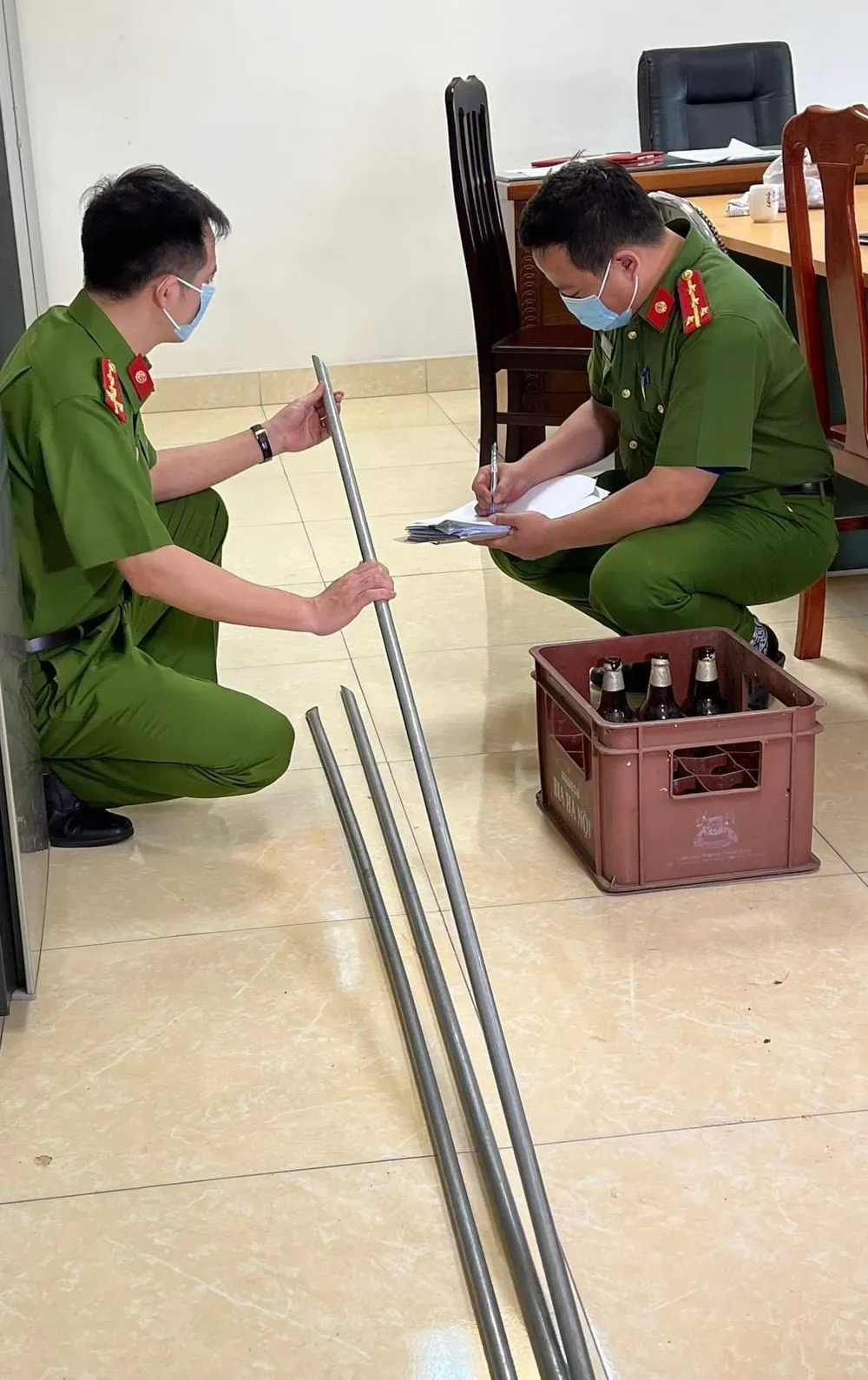 Hung khí các đối tượng dùng để thị uy