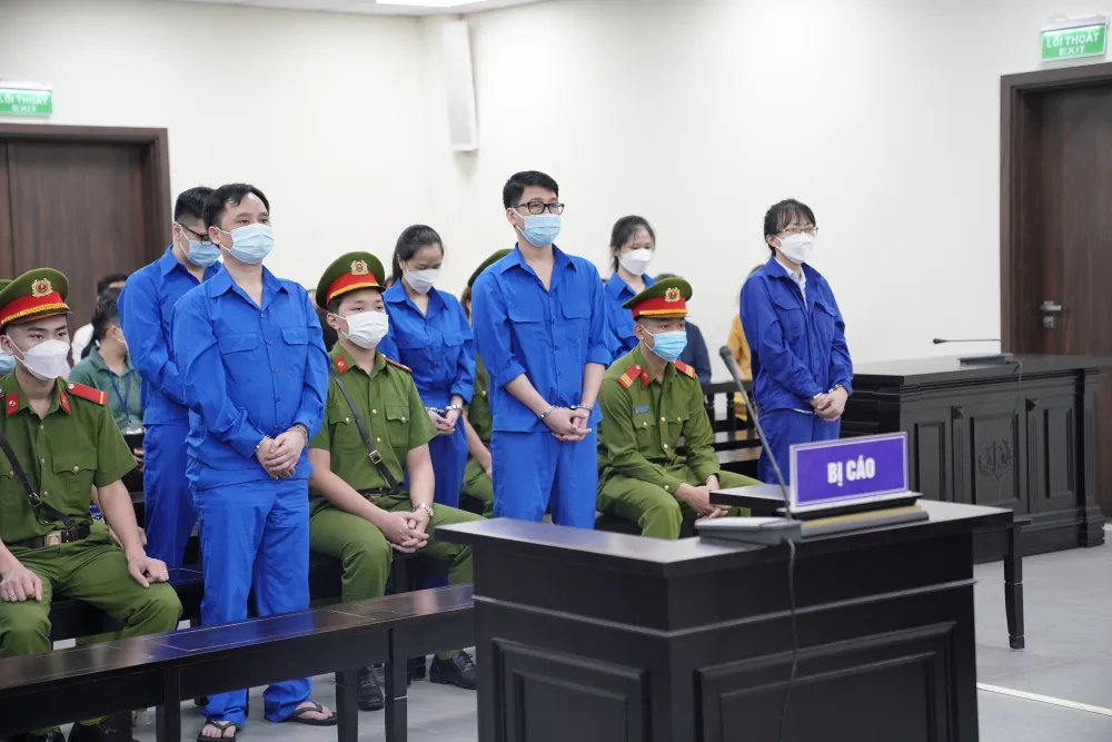Các bị cáo tại phiên tòa. Ảnh: ĐỖ TRUNG