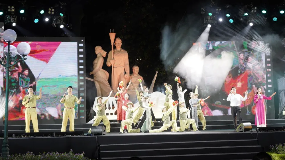 Các chương trình biểu diễn ca nhạc của sự kiện Các chương trình biểu diễn ca nhạc của sự kiện