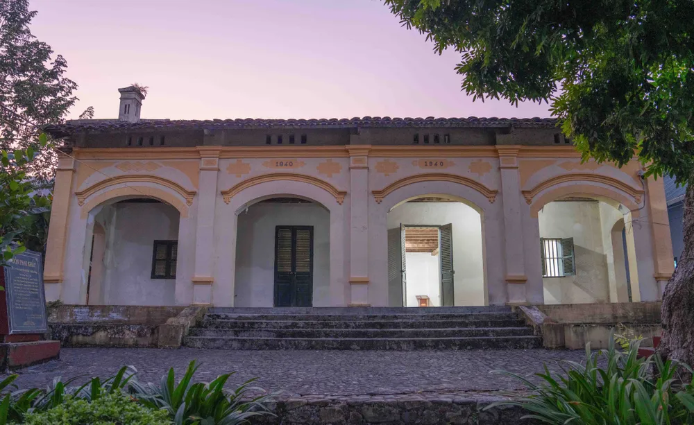 Đồn Phay Khắt hiện nay đang là điểm tham quan, lưu giữ những hiện vật gắn với trận đánh đầu tiên của Đội Việt Nam Tuyên truyền giải phóng quân.jpg