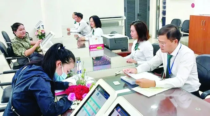 Bộ Nội vụ đề xuất nhiều quy định mới liên quan tới cán bộ, công chức