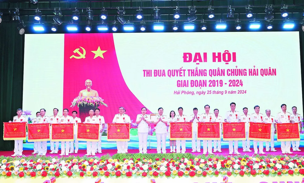 Đại hội thi đua quyết thắng Quân chủng Hải quân giai đoạn 2019-20242-1 (1).jpg