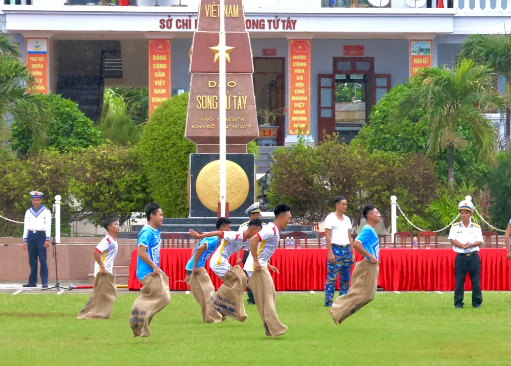 Song Tử Tây (1).jpg