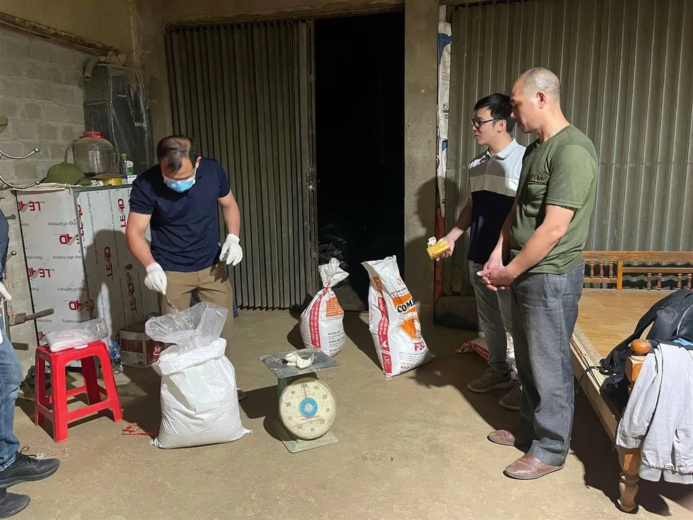 Lực lượng Công an thu gi.jpg