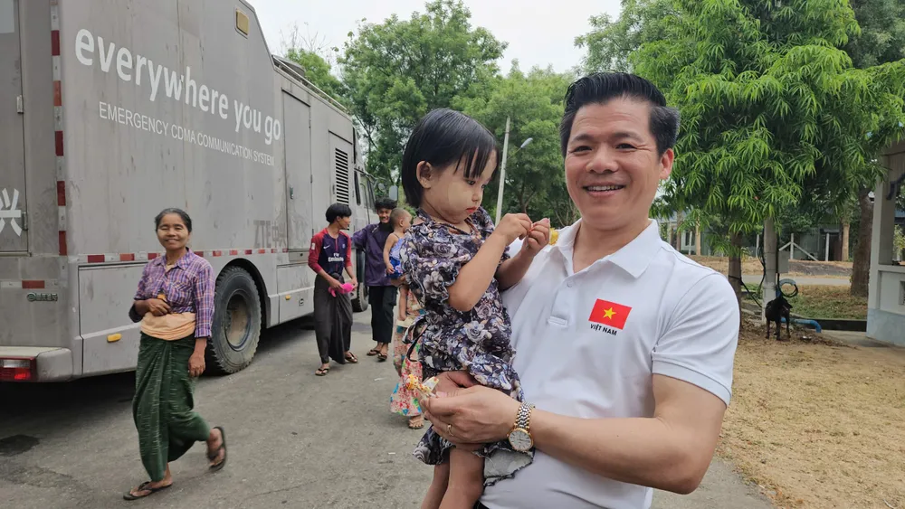 Đoàn công tác Bộ Công an kết thúc nhiệm vụ cứu trợ động đất tại Myanmar