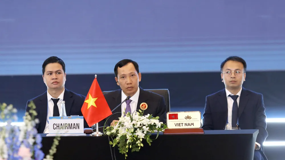 Thứ trưởng Tuyến.jpg