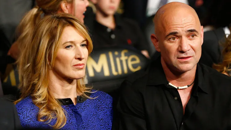 Vì vợ, Agassi mới làm HLV Djokovic ảnh 1
