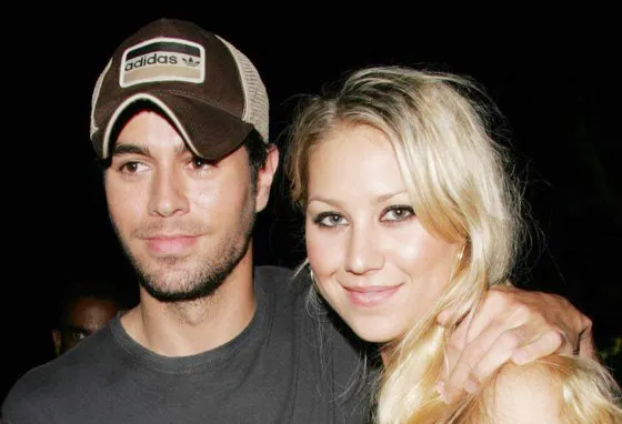 Sau 16 năm, Enrique Iglesias và Anna Kournikova vẫn mặn nồng