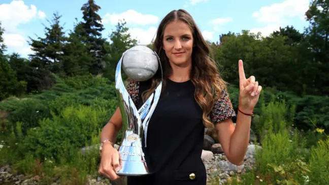 Chuyến hành trình đầu tiên với ngôi “Nữ hoàng“