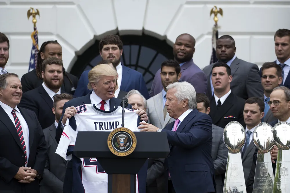 Vì… Tổng thống Trump, Warriors vẫn chưa thăm Nhà trắng ảnh 3