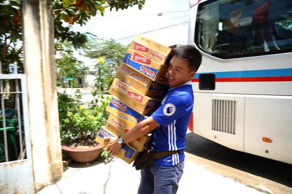 Fan Chelsea ở TPHCM và chương trình thiện nguyện ý nghĩa “Thắp sáng lửa Xanh” ảnh 1