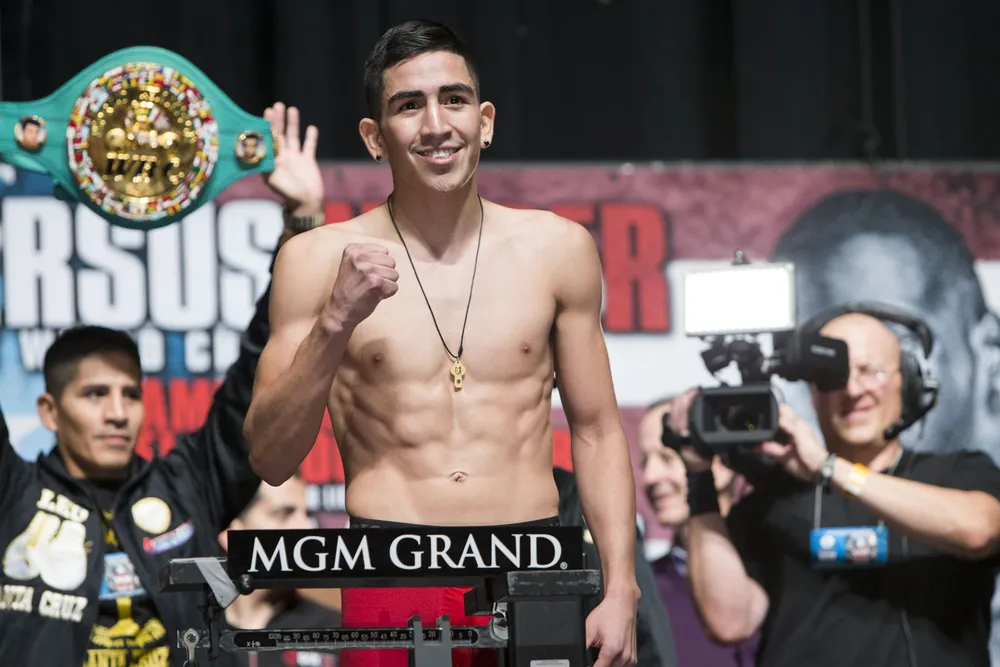 Hạ knock-out Lubin, Charlo bảo vệ đai vô địch hạng bán trung WBC ảnh 2