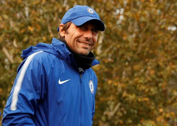 Conte tươi cười khi triệu tập 4 cầu thủ trẻ lên đội hình 1