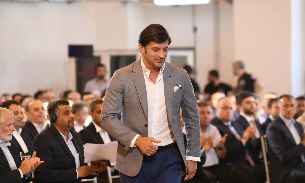 Cựu hậu vệ Milan Kaladze trở thành Thị trưởng Tbilisi ảnh 2