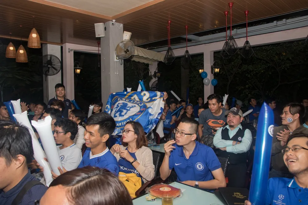 Vỡ òa trong phấn khích ảnh 6