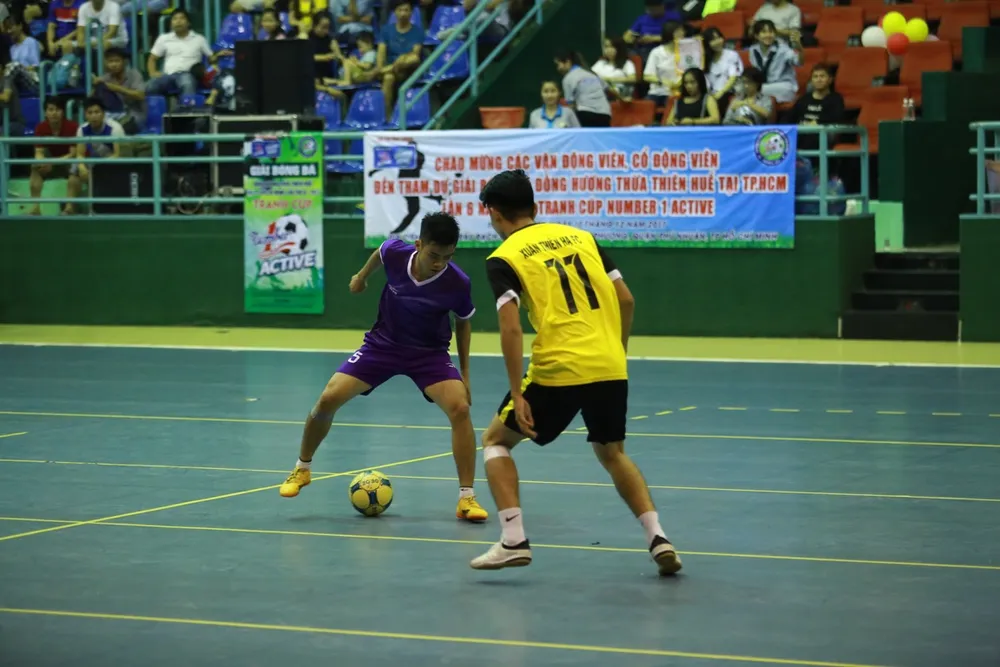 Xuân Thiên Hạ đăng quang Giải bóng đá đồng hương Huế ảnh 1