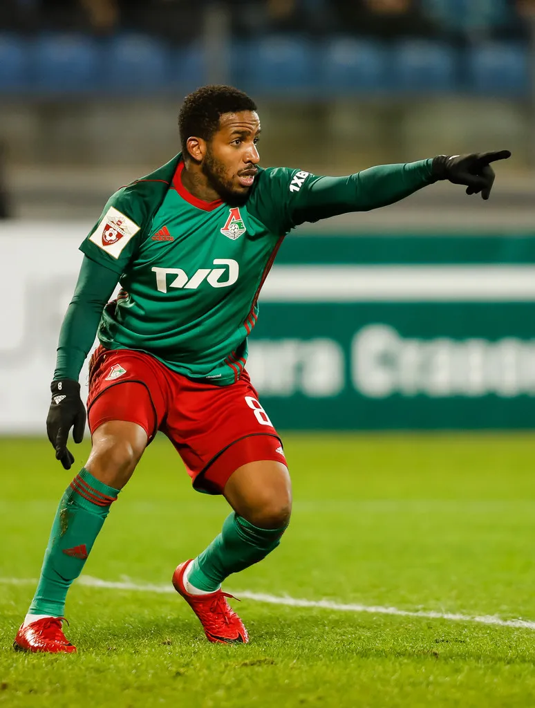 Giám đốc Lokomotiv muốn có Ronaldo... miễn phí ảnh 2