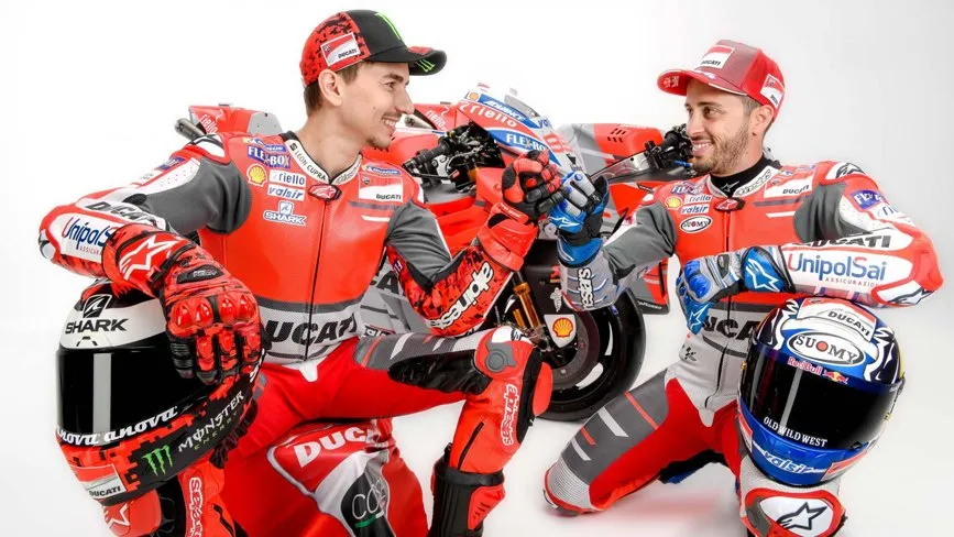 Đua xe mô tô: Ducati công bố mẫu xe đua mới cho Moto GP 2018 ảnh 8