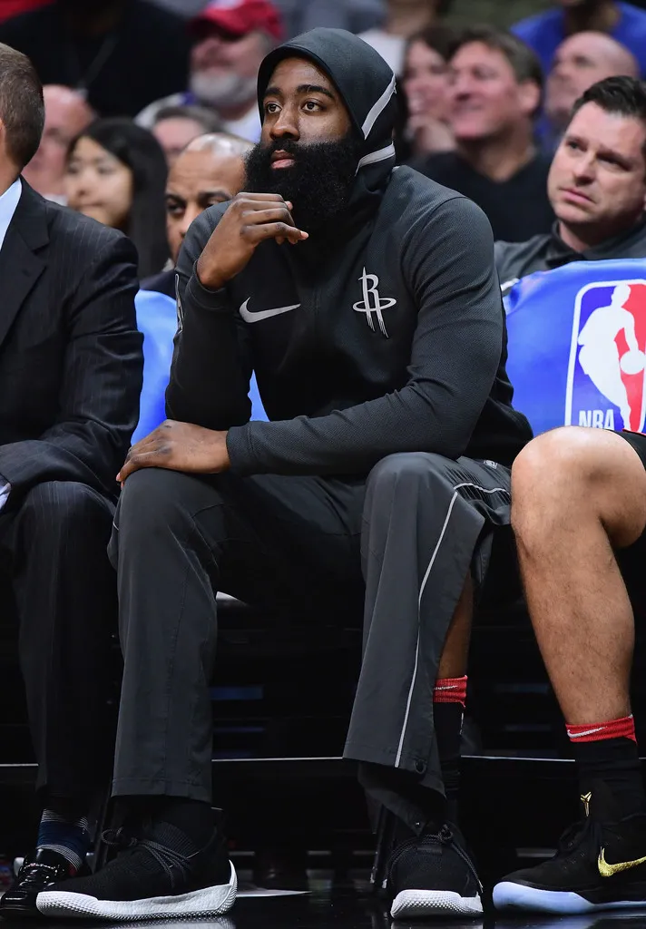 NBA 2017-2018: Quay lại sau 7 trận vắng mặt, Harden tỏa sáng tức thì ảnh 1