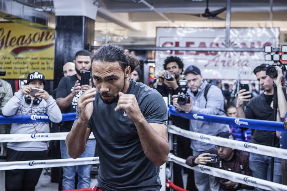 Quyền Anh: Thắng trận thứ 23 liên tiếp, Spence bảo vệ đai bán trung IBF ảnh 2