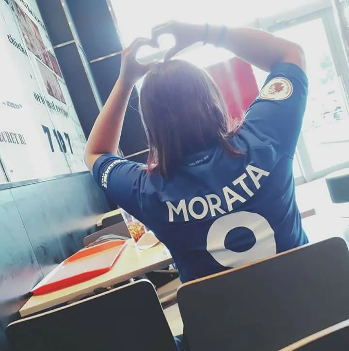 Fan cuồng U23 Việt Nam viết đơn xin nghỉ học để đi cổ vũ đội nhà ảnh 7